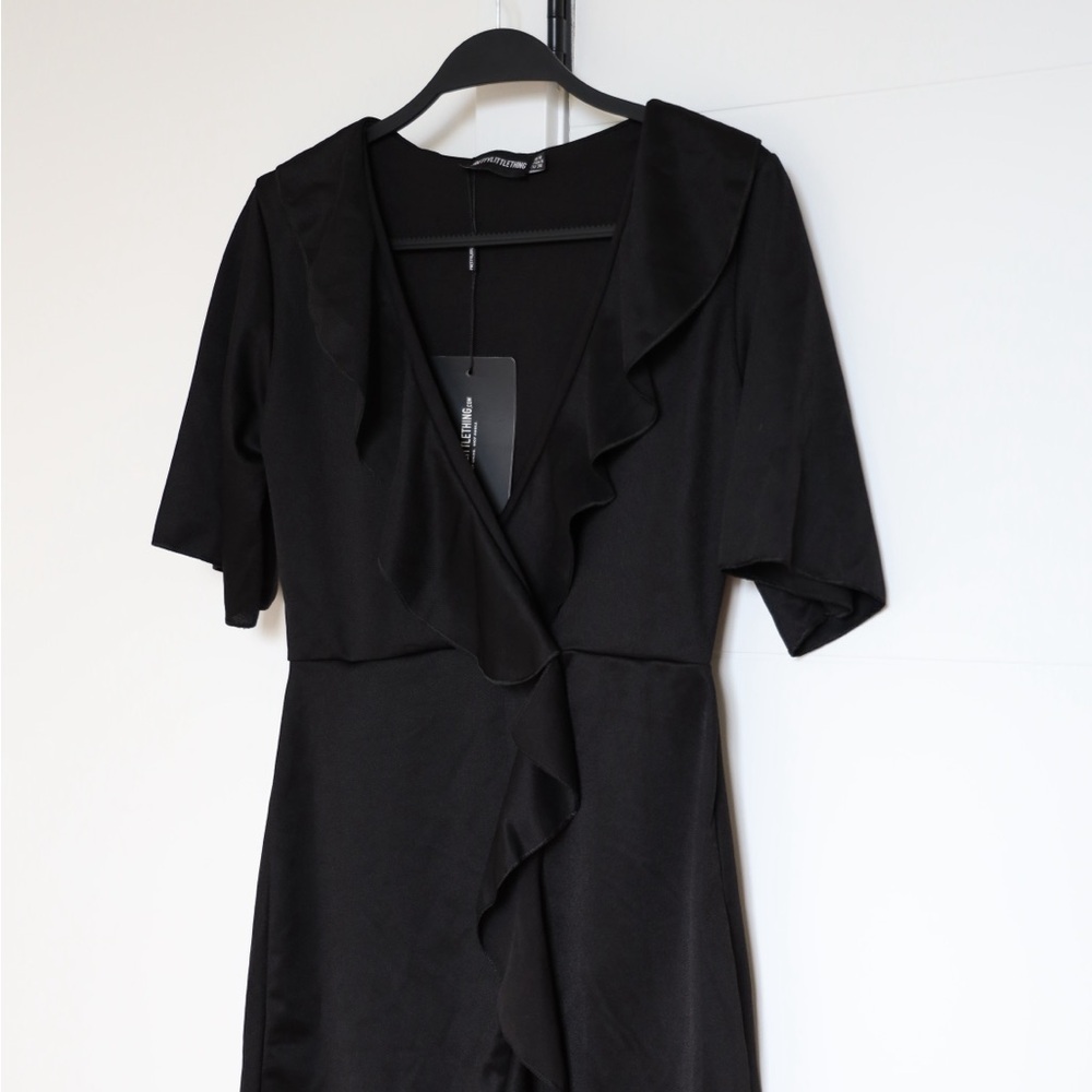 NWT Black Pretty Little Thing Dress size Medium